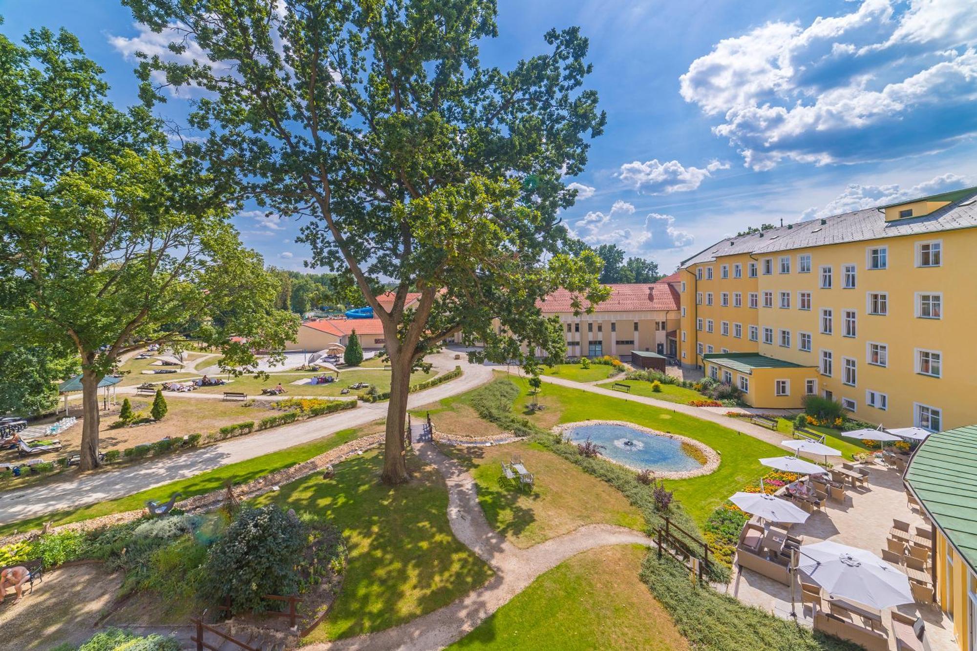 Spa Resort Pawlik-Aquaforum Франтишкови-Лазне Экстерьер фото